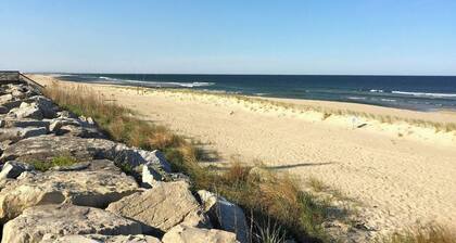 Ultimate OceanFront 2BRs Penthouse & private beach