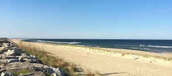 Ultimate OceanFront 2BRs Penthouse & private beach