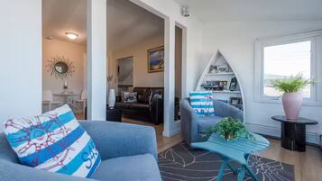 Smart TV y chimenea