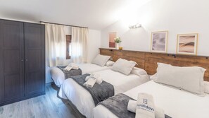 7 makuuhuonetta, vauvan matkasänky, Wi-Fi