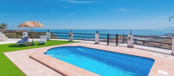 Villa Buenavista de Torrox by Ruralidays