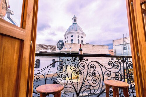 Apartment With Balcony in Cuenca's Historic Center