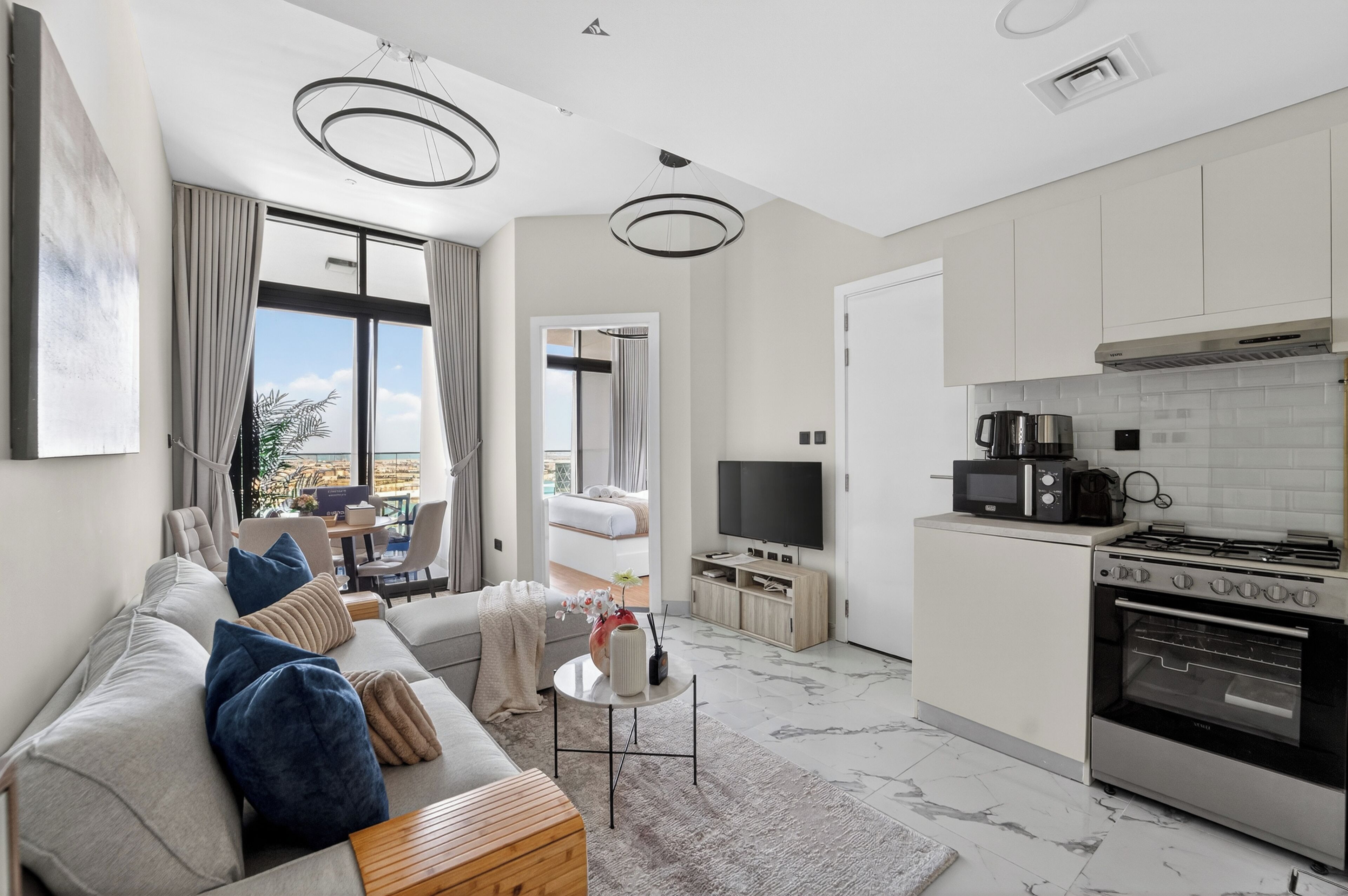 Departamento exclusivo | Área de sala de estar | Smart TV de 50 pulgadas con canales digitales 