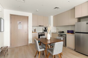 Luxe appartement | Dineren op de kamer