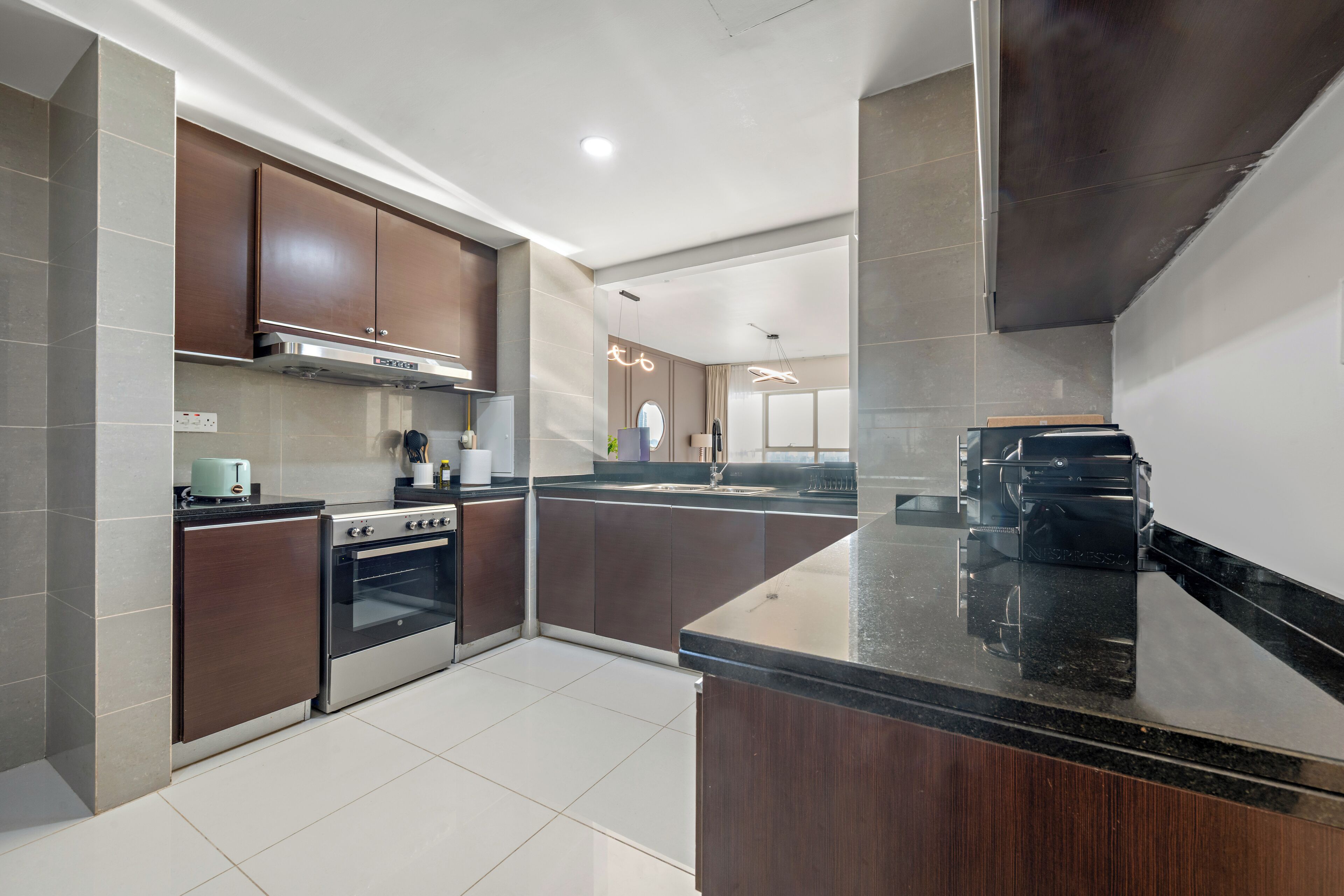 Appartement Majestueux | Cuisine privée | Réfrigérateur, micro-ondes, four, plaque de cuisson