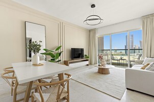 Deluxe Apartment | In-room dining