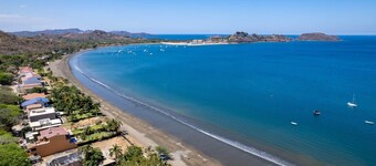 2BR nature home, Pool, 900m Walk to Potrero Beach - Casa Lemonpaloosa