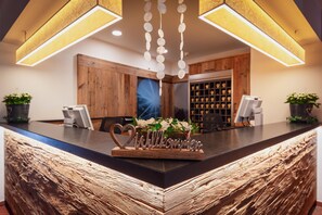 Lobby - Sunstar Hotel Klosters (Klosters Serneus)