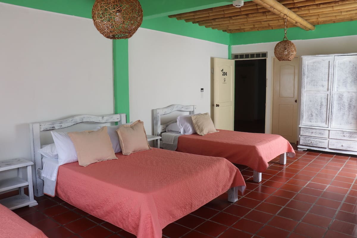 In-room safe, free WiFi