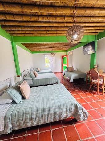 Family Room | In-room safe, free WiFi. Eco Hotel Santa Bárbara