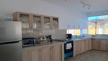 Microwave, oven, stovetop