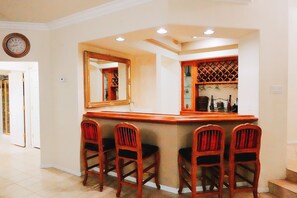 Interior - 5,000 SqFt Villa •Pool, Bar, EV Charging (Las Vegas)