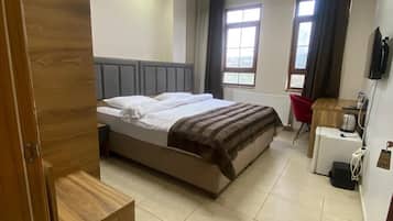 9 habitaciones, wifi y ropa de cama