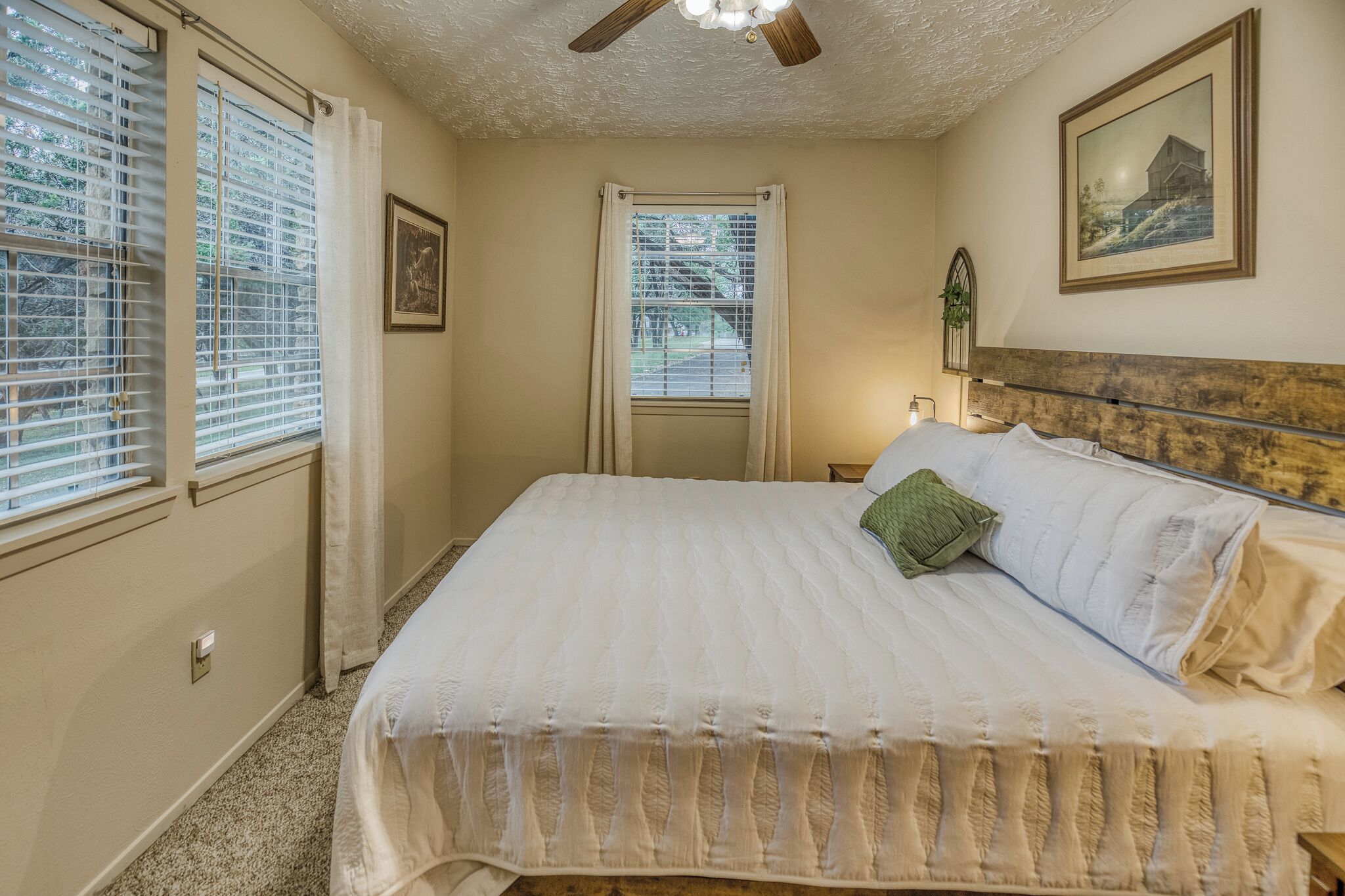 3 bedrooms, WiFi, bed sheets