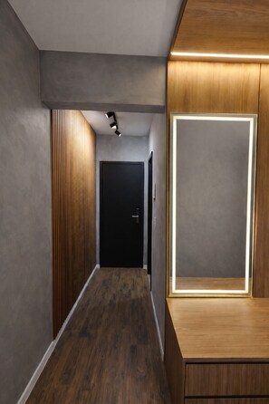 Comfort Studio, Multiple Beds, City View | 1 bedroom, hypo-allergenic bedding, iron/ironing board, free WiFi