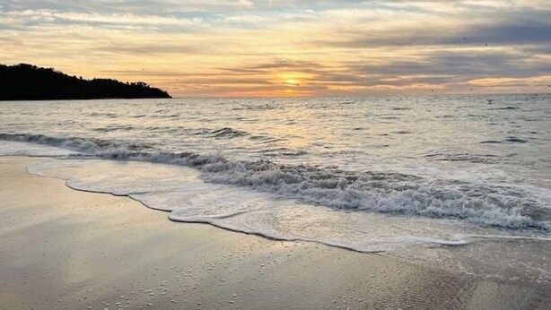 A beach with waves at sunset. - HOUSE IN LO DE MARCOS, NAYARIT - UP TO 8 PEOPLE AND PETS (Lo de Marcos)