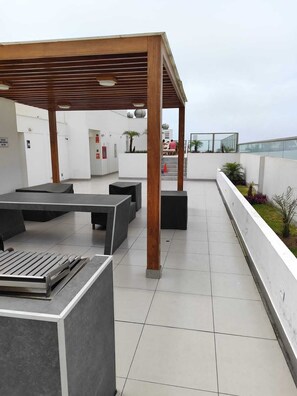 Outdoor dining - Apartment in Costa Verde with view of the Pacific Ocean (San Miguel)