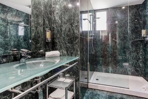 Bathroom - B&B Hotel Castellón (Castelló de la Plana)