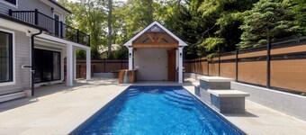 Stunning Tisbury Retreat with Pool