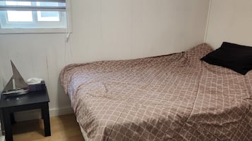 3 bedrooms, free WiFi, bed sheets