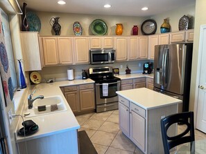 Private kitchen - Classic 3-bedroom home in Las Sendas!  Mesa, Arizona Gem! (Mesa)