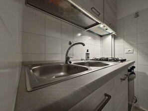 Kühlschrank, Herdplatte