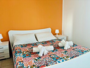 3 Schlafzimmer, Bügeleisen/Bügelbrett, Bettwäsche