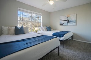 2 bedrooms, desk, WiFi, bed sheets - Charming 2-bedroom apartment with WiFi, AC in pleasant Austin (Austin)