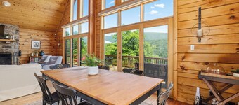 Stunning Views Hilltop Cabin Near Homestead Resort!