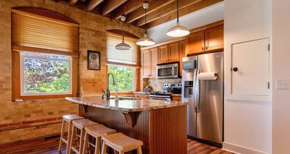 Spectacular Channel Views from this Spacious Loft Style Condo!