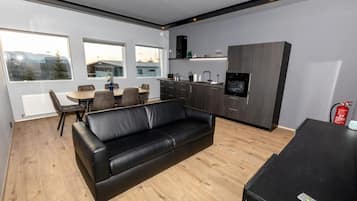 Departamento Deluxe | Escritorio, tabla de planchar con plancha y wifi gratis