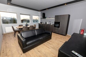Appartement Deluxe | Bureau, fer et planche à repasser, Wi-Fi gratuit