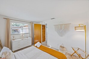 3 عدّة غرف نوم وواي فاي مجانًا وملاءات أسرّة