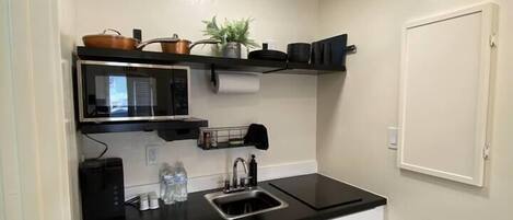 Fridge, microwave