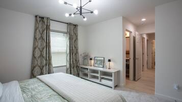 3 habitaciones, escritorio, tabla de planchar con plancha y wifi gratis