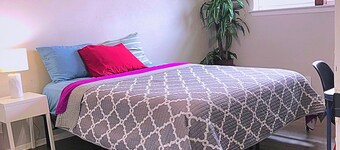 Theater apartment / DENTON / POOL / GYM /FREE PARKING