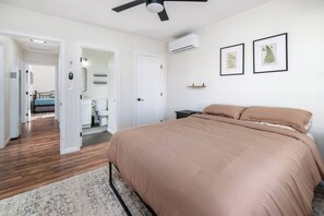 3 bedrooms, iron/ironing board, WiFi, bed sheets