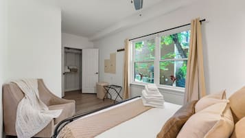 1 bedroom, iron/ironing board, free WiFi, bed sheets