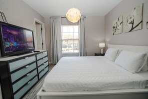 3 bedrooms, iron/ironing board, free WiFi, bed sheets