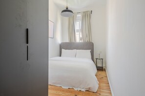 1 camera, ferro/asse da stiro, Wi-Fi, lenzuola