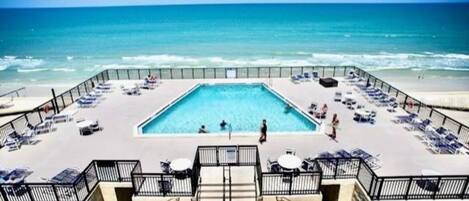 Outdoor pool, a heated pool