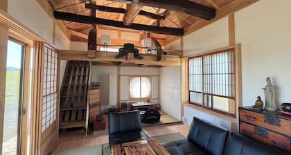 Serene Japanese Home with Breathtaking Views in Oregon — Only 15 Min to Joseph