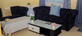 Charming 1-bedroom apartment in lovely Meru with WiFi