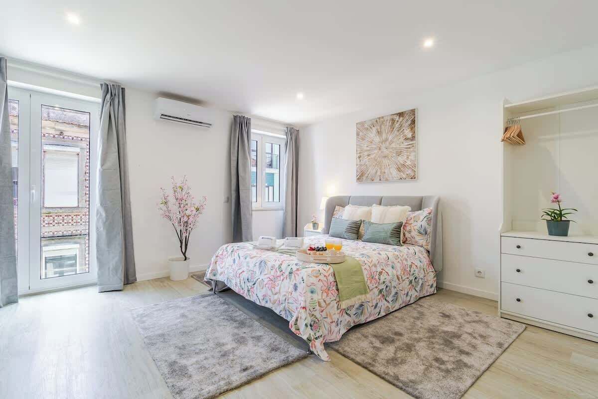 1 chambre, fer et planche à repasser, accès au Wi-Fi (inclus)