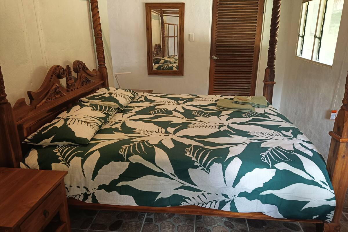 Premium bedding, down comforters, in-room safe, individually furnished