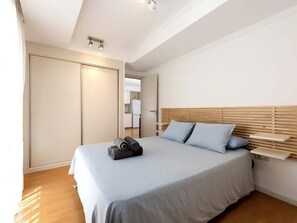 1 bedroom, iron/ironing board, travel cot, free WiFi