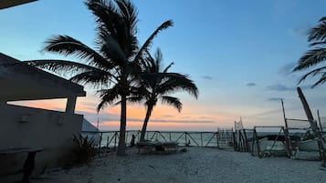 Comfort Loft, Ocean View | Terrace/patio
