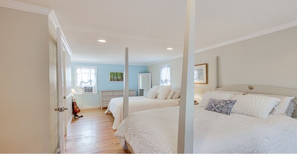 2 chambres, fer et planche à repasser, Wi-Fi, draps fournis