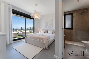 3 slaapkamers, een strijkplank/strijkijzer, gratis wifi, beddengoed