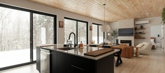 Forest Refuge |  Fire • HotTub • Tremblant 15 min